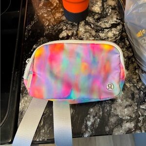 SOLD ‼️‼️lululemon everywhere belt bag 1l - colorful